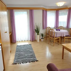 Aparthotel Chesa Monte 